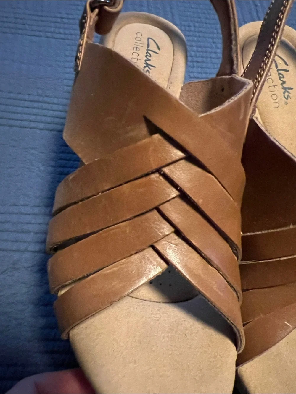Clarks Tan Leather Strappy Wedge Sandals 7 1/2 Wide